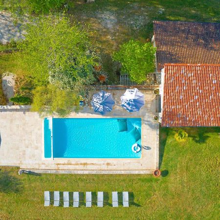 Gites Sibemol Simeyrols Exterior photo
